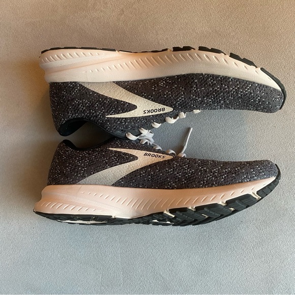Brooks Launch 7 Women’s Running Shoes Size 8 - Picture 6 of 9